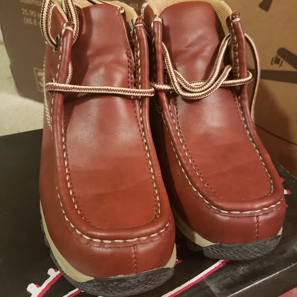 Boots - Picture 3 of 5
